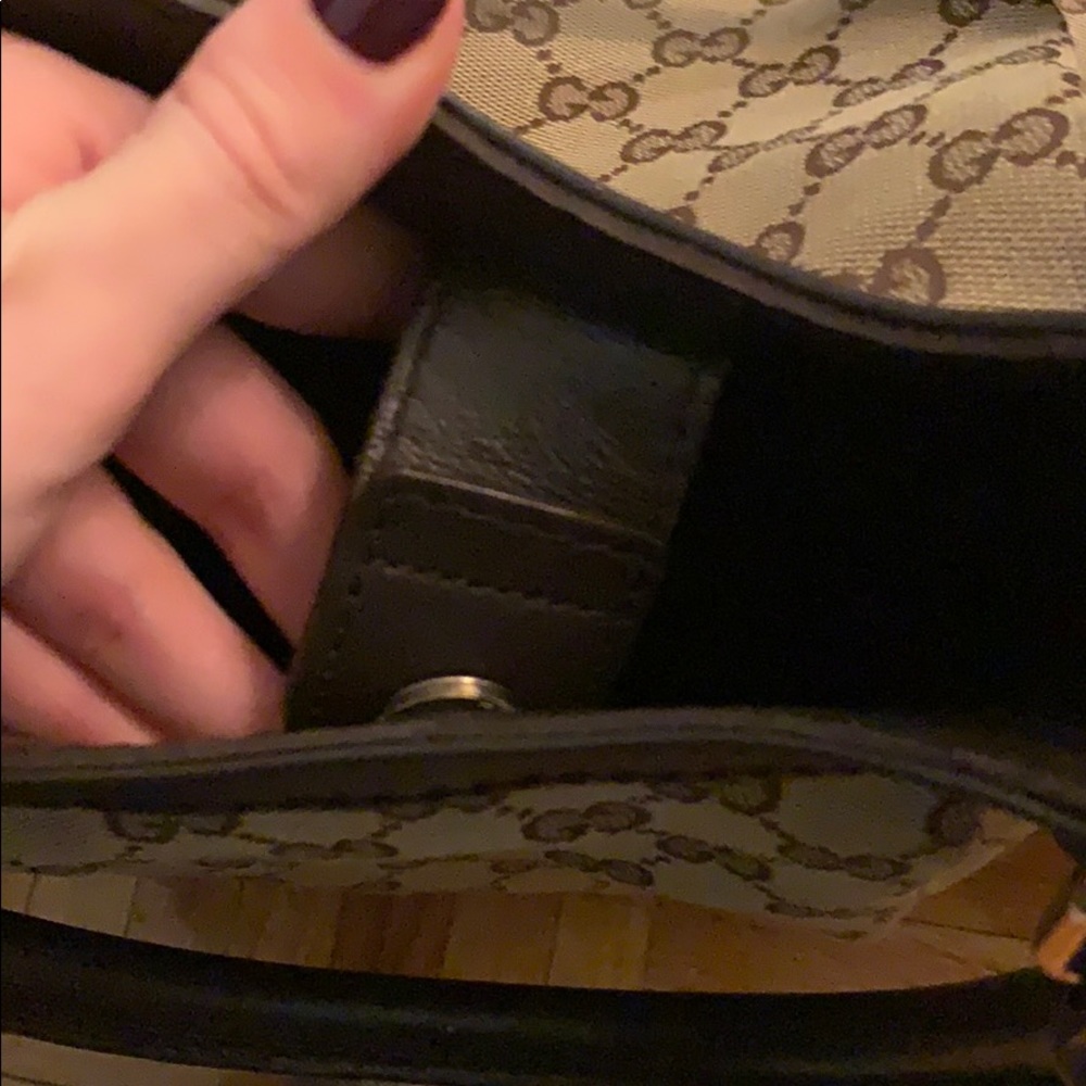 Gucci Tote - Picture 9 of 15